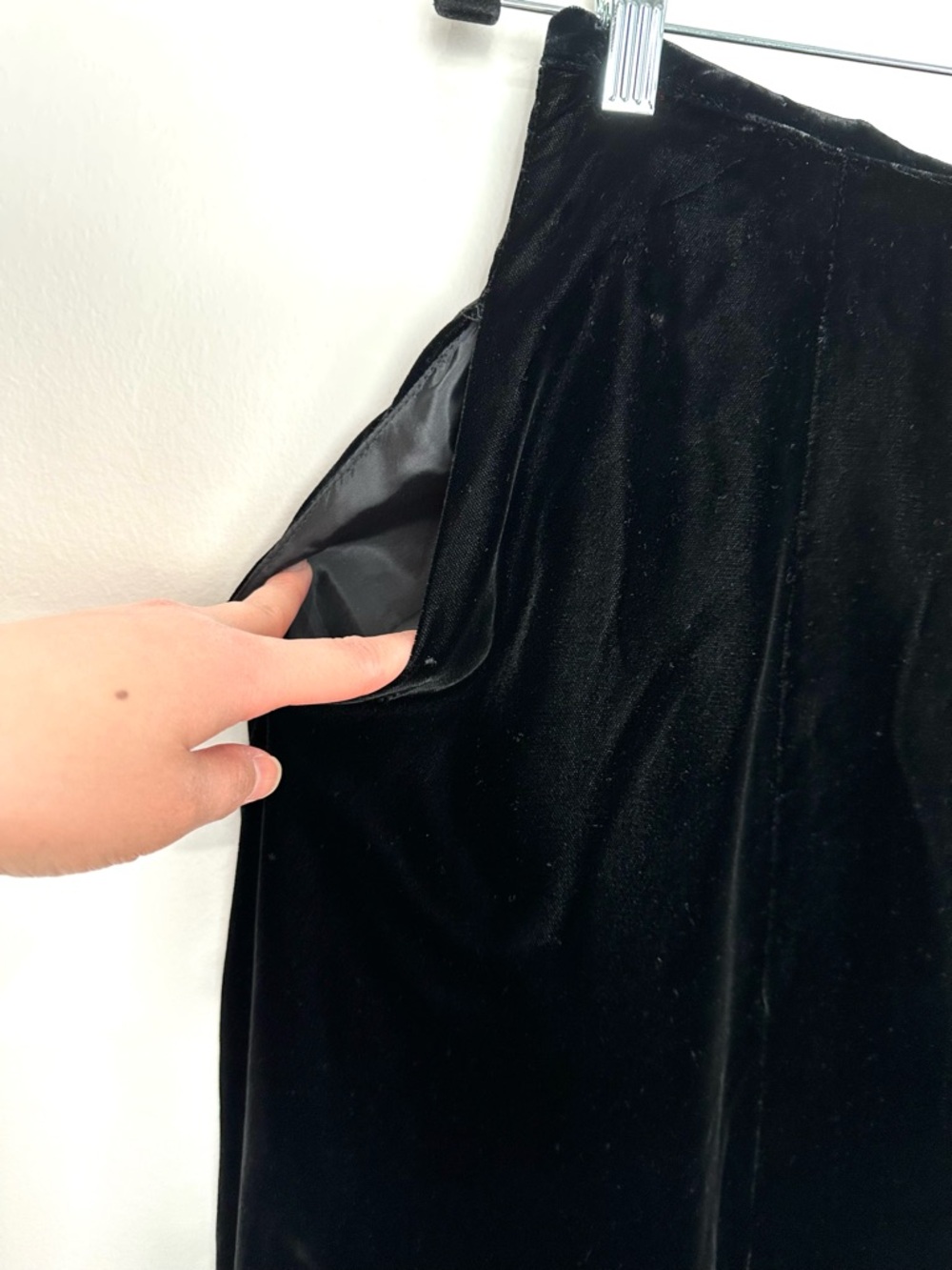 Whimsigoth Black Velvet Maxi Skirt Witchy Y2K Vampirecore Classic Minimalist - Picture 4 of 11